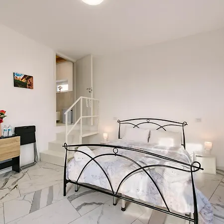 Dei Sogni - Accesso Indipendente Vicino Ospedale Borgo Trento Fiera Arena Di